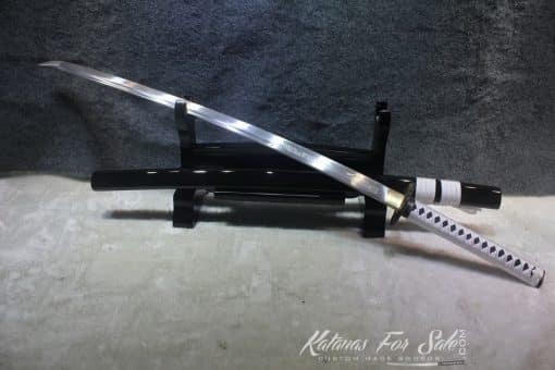 1060 Steel Heat Tempered Engraved Katana with Copper Tsuba - Image 6