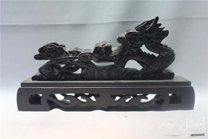 Dragon Stand