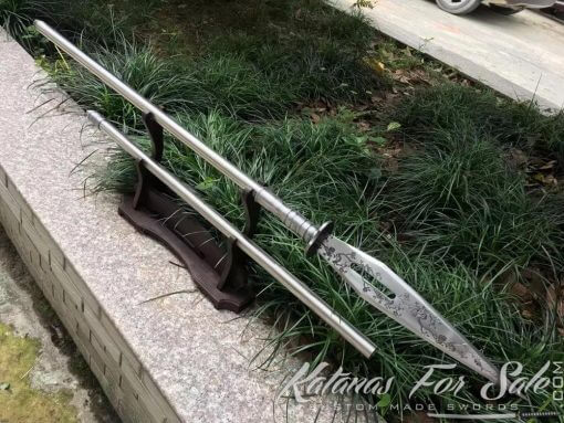 1060 Carbon Steel Long Spear with Beautiful Flower Engraving