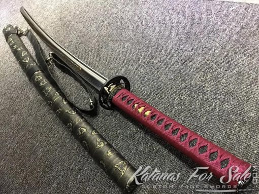 T10 Clay Tempered Katana with Synthetic Leopard Saya with Shoulder Strap - Image 6