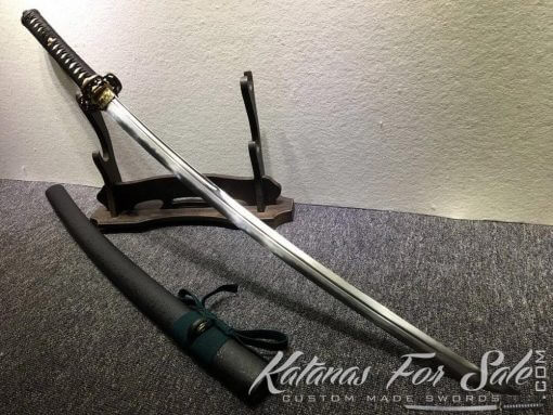 T10 Folded Clay Tempered Katana Sword with Feather Hadori Polish - Image 4