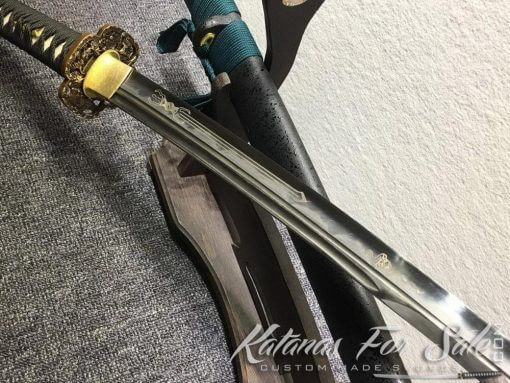 T10 Folded Clay Tempered Katana Sword with Feather Hadori Polish - Image 7