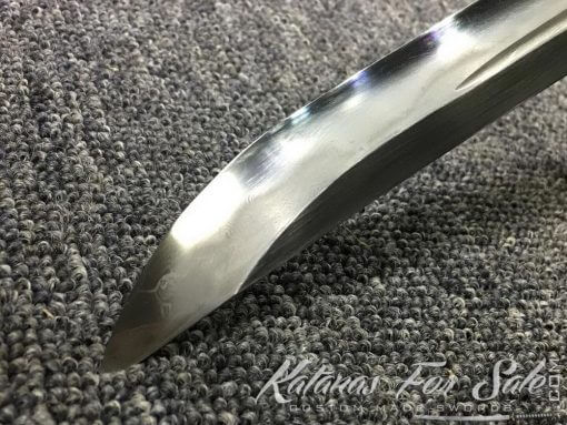 T10 Folded Clay Tempered Katana Sword with Feather Hadori Polish - Image 11