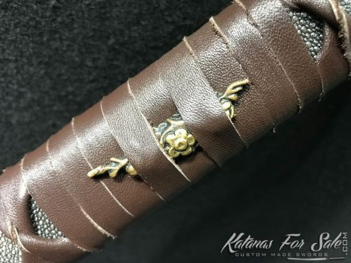 T10 Folded Clay Tempered Steel Katana with Feather Hadori Polish in Purple - Image 15