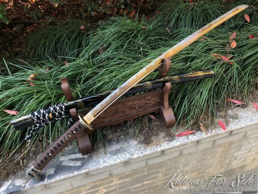 Handmade Katana 1060 Carbon Steel with Gold Acid Dye - Image 12