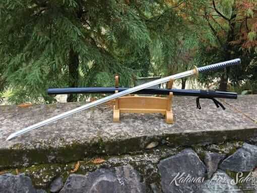 Nodachi Sword T10 Folded Steel with Gloss Black Hardwood Saya - Image 10