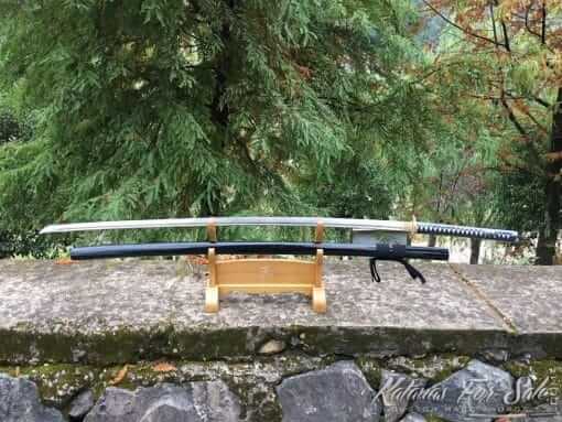 Nodachi Sword T10 Folded Steel with Gloss Black Hardwood Saya - Image 3