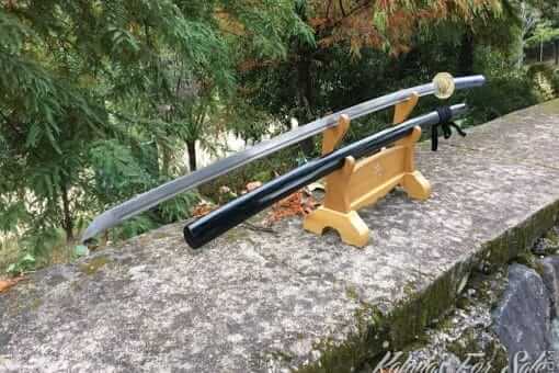 Nodachi Sword T10 Folded Steel with Gloss Black Hardwood Saya