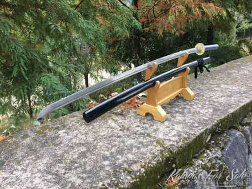 Nodachi Sword T10 Folded Steel with Gloss Black Hardwood Saya