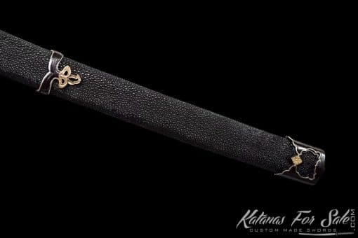 Tachi Sword T10 Folded Clay Tempered Steel with Feather Hadori Polish and Full Black Ray Skin Saya With Copper Fittings - Image 11