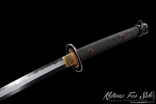 Tachi Sword T10 Folded Clay Tempered Steel with Feather Hadori Polish and Full Black Ray Skin Saya With Copper Fittings - Image 9