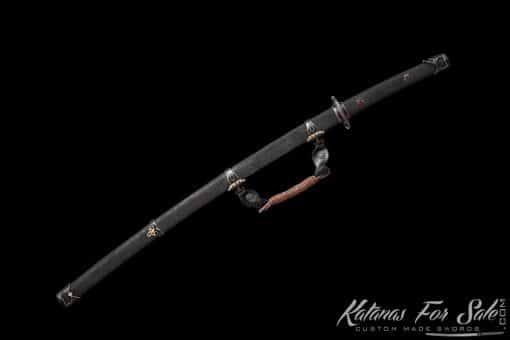 Tachi Sword T10 Folded Clay Tempered Steel with Feather Hadori Polish and Full Black Ray Skin Saya With Copper Fittings - Image 3