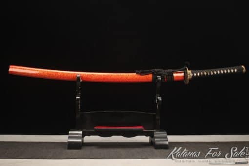Elegant Katana T10 Folded Steel with Twisted Grain and Red Acid Dye with Red Linen Finish Saya and Buffalo Horns - Image 3