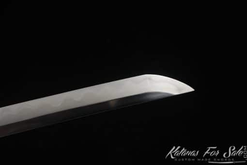 Katana T10 Clay Tempered Steel with Full White Rayskin Saya and Buffalo Horns - Image 5