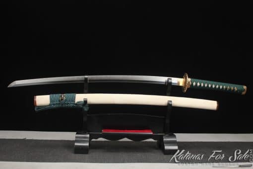 Katana T10 Clay Tempered Steel with Full White Rayskin Saya and Buffalo Horns - Image 6