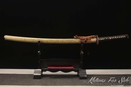 Modern Katana 9260 Spring Steel with Hadori Polish with Golden Black Dotted Saya with Buffalo Horns - Image 5