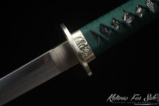 Katana T10 Clay Tempered Steel with Choji Hamon and Hadori Polish with Full Gloss Black Seashell Saya and Buffalo Horns - Image 9
