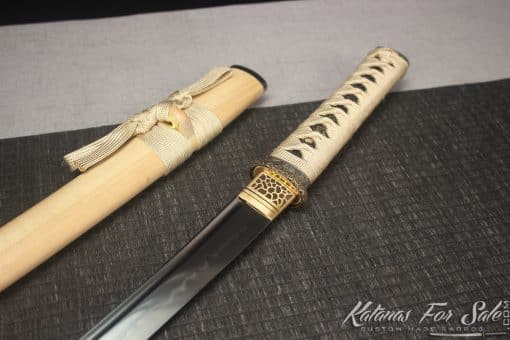 Japanese Wakizashi T10 Clay Tempered Steel with Bamboo Wood Saya and Black Horn - Image 7