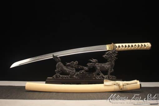 Japanese Wakizashi T10 Clay Tempered Steel with Bamboo Wood Saya and Black Horn - Image 6