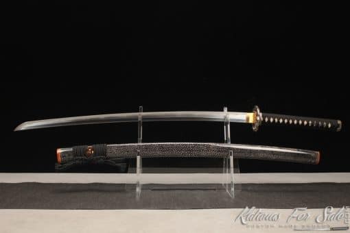 Samurai Katana T10 Folded Clay Tempered Steel with Full Black Rayskin Saya and brown Buffalo Horns
