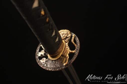 Modern Katana 9260 Spring Steel with Hadori Polish with Golden Black Dotted Saya with Buffalo Horns - Image 6