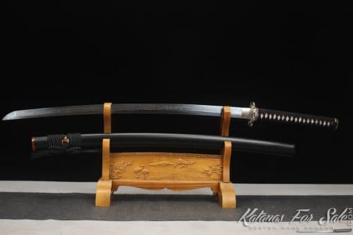 Katana T10 Clay Tempered Steel with Choji Hamon with Matt Black Hardwood Saya with Buffalo Horns - Image 12